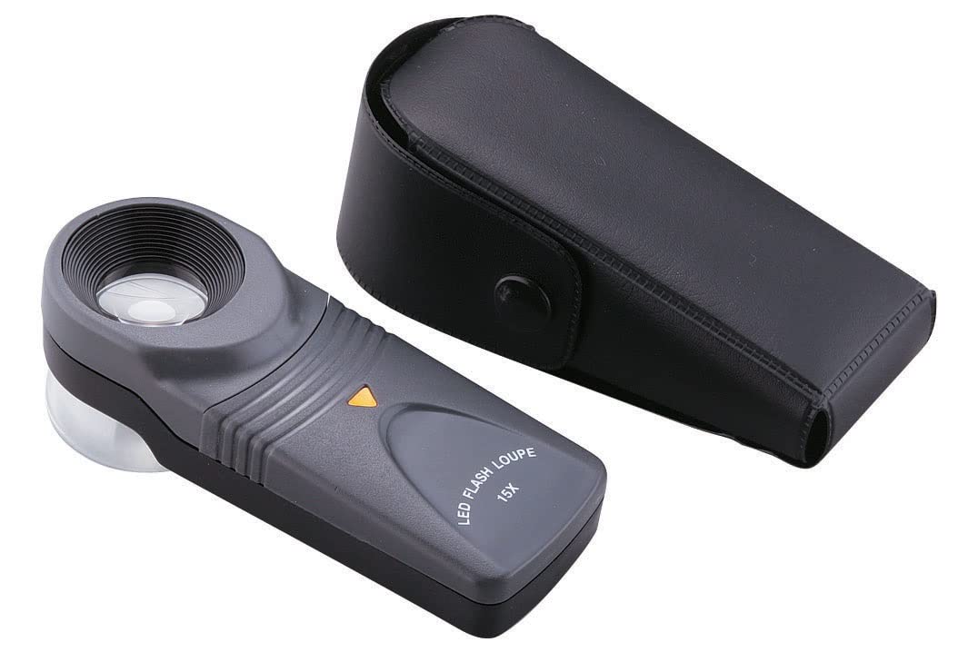 LED ILLUMINATED POCKET SIZE MAGNIFIER